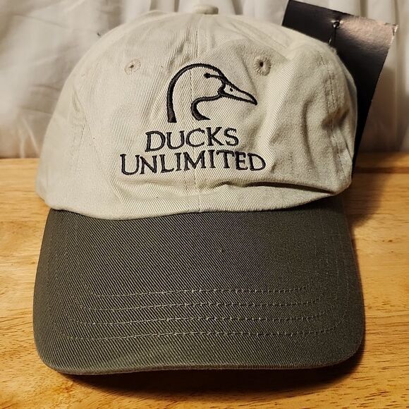 ducks unlimited Other - Ducks Unlimited Khaki and Olive Sliderback Hat - New